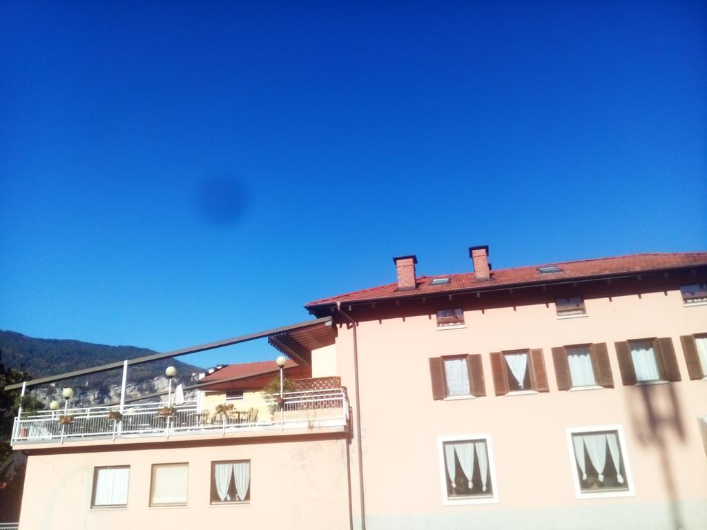 מלון טרנטו Alloggio Ponte Dei Cavalleggeri מראה חיצוני תמונה