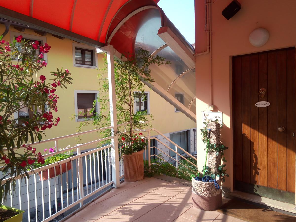 מלון טרנטו Alloggio Ponte Dei Cavalleggeri מראה חיצוני תמונה